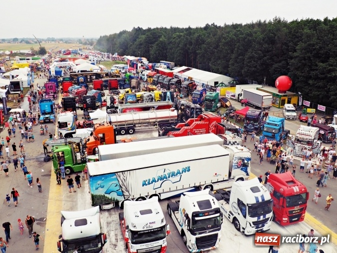 Zdjęcie w galerii na portalu naszraciborz.pl: Tłumy na zlocie Master Truck 2016 wiadomości z regionu
