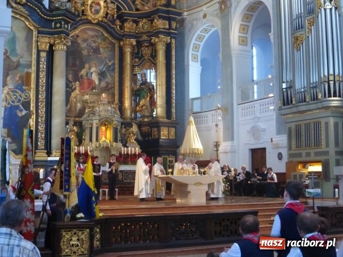 Zdjęcie w galerii na portalu naszraciborz.pl: Raciborzanie w sercu Bawarii w Altötting FOTO i WIDEO wiadomości z regionu