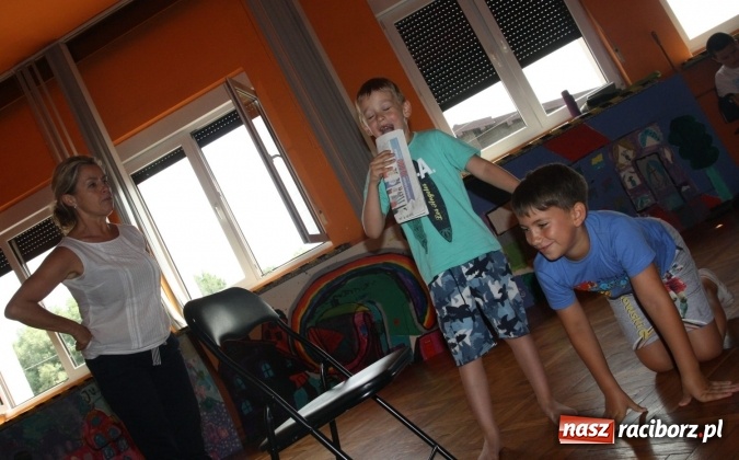 Zdjęcie w galerii na portalu naszraciborz.pl: O sztuce aktorskiej w GCK w Nędzy wiadomości z regionu