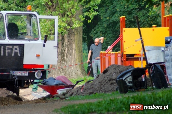 Zdjęcie w galerii na portalu naszraciborz.pl: Raciborska plaża w budowie. Sprawdź postępy prac na bulwarach nadodrzańskich wiadomości z regionu