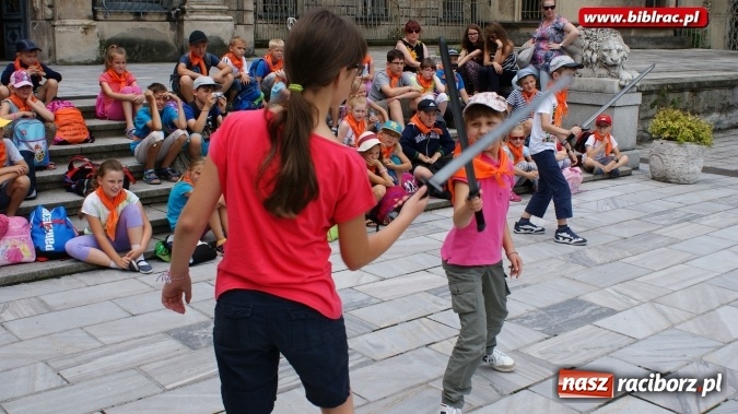 Zdjęcie w galerii na portalu naszraciborz.pl: Lato z biblioteką: wycieczka do Szkoły Magii i Czarodziejstwa  wiadomości z regionu