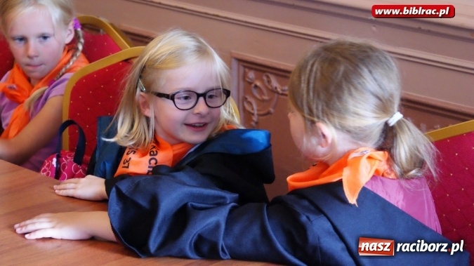 Zdjęcie w galerii na portalu naszraciborz.pl: Lato z biblioteką: wycieczka do Szkoły Magii i Czarodziejstwa  wiadomości z regionu