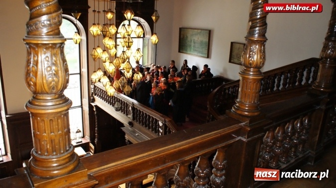 Zdjęcie w galerii na portalu naszraciborz.pl: Lato z biblioteką: wycieczka do Szkoły Magii i Czarodziejstwa  wiadomości z regionu