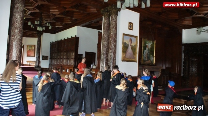 Zdjęcie w galerii na portalu naszraciborz.pl: Lato z biblioteką: wycieczka do Szkoły Magii i Czarodziejstwa  wiadomości z regionu