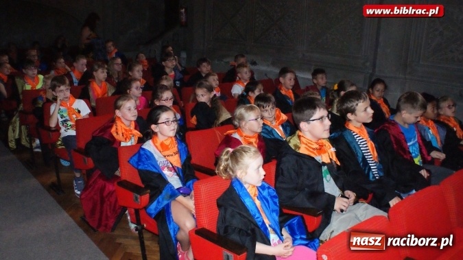 Zdjęcie w galerii na portalu naszraciborz.pl: Lato z biblioteką: wycieczka do Szkoły Magii i Czarodziejstwa  wiadomości z regionu