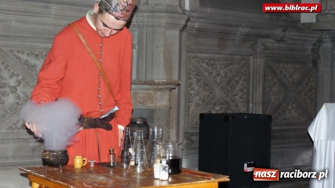 Zdjęcie w galerii na portalu naszraciborz.pl: Lato z biblioteką: wycieczka do Szkoły Magii i Czarodziejstwa  wiadomości z regionu