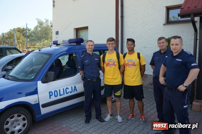 Zdjęcie w galerii na portalu naszraciborz.pl: Policjanci zadbali o bezpieczeństwo pielgrzymów w Raciborzu wiadomości z regionu