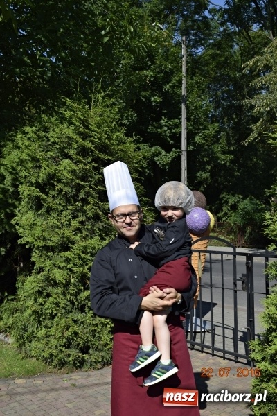 Zdjęcie w galerii na portalu naszraciborz.pl: Raciborskie przedszkolaki odwiedziły Lodziarnię pod Orzechem w Baborowie wiadomości z regionu