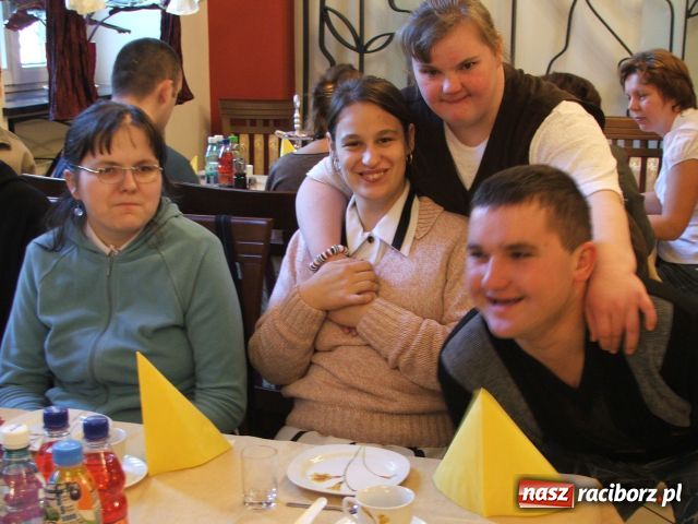 Zdjęcie w galerii na portalu naszraciborz.pl: Andrzejkowo w Raciborskiej wiadomości z regionu