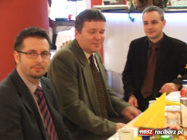 Zdjęcie w galerii na portalu naszraciborz.pl: Andrzejkowo w Raciborskiej wiadomości z regionu