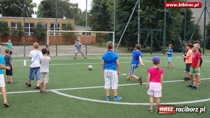 Zdjęcie w galerii na portalu naszraciborz.pl: Z Raciborza do Bullerbyn, czyli ciąg dalszy akcji Lato z biblioteką  wiadomości z regionu