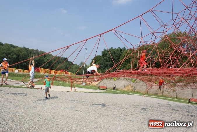 Zdjęcie w galerii na portalu naszraciborz.pl: Dzieci z klubu M-5 odwiedziły wodzisławskie Trzy Wzgórza wiadomości z regionu