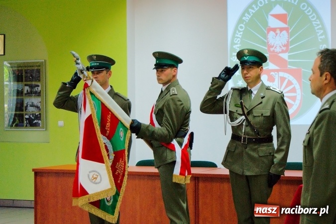 Zdjęcie w galerii na portalu naszraciborz.pl: Nowi funkcjonariusze ŚMOSG w Raciborzu złożyli dziś ślubowanie wiadomości z regionu