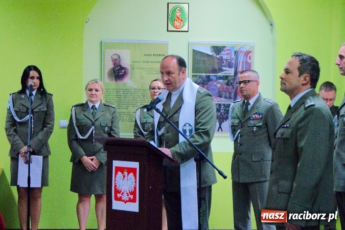 Zdjęcie w galerii na portalu naszraciborz.pl: Nowi funkcjonariusze ŚMOSG w Raciborzu złożyli dziś ślubowanie wiadomości z regionu