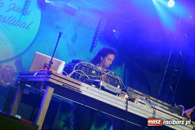 Zdjęcie w galerii na portalu naszraciborz.pl: Wodzisławski Festiwal Reggae - dzień pierwszy wiadomości z regionu