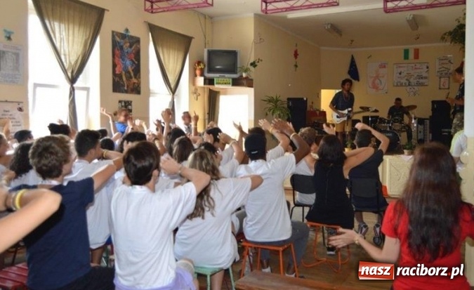 Zdjęcie w galerii na portalu naszraciborz.pl: Światowe Dni Młodzieży także w Zakładzie Karnym w Raciborzu  wiadomości z regionu