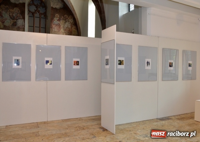 Zdjęcie w galerii na portalu naszraciborz.pl: Malarstwo i grafika Eckarda Alkera od wczoraj w raciborskim Muzeum  wiadomości z regionu