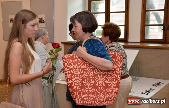 Zdjęcie w galerii na portalu naszraciborz.pl: Malarstwo i grafika Eckarda Alkera od wczoraj w raciborskim Muzeum  wiadomości z regionu