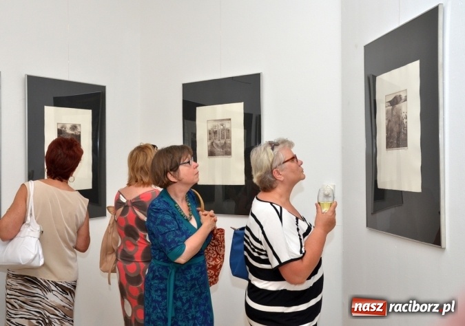 Zdjęcie w galerii na portalu naszraciborz.pl: Malarstwo i grafika Eckarda Alkera od wczoraj w raciborskim Muzeum  wiadomości z regionu