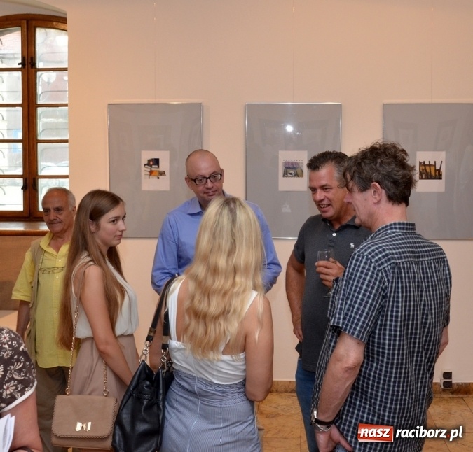 Zdjęcie w galerii na portalu naszraciborz.pl: Malarstwo i grafika Eckarda Alkera od wczoraj w raciborskim Muzeum  wiadomości z regionu