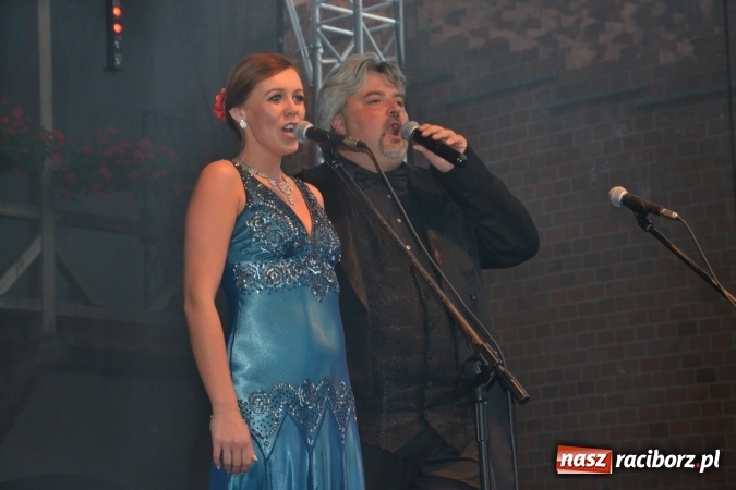 Zdjęcie w galerii na portalu naszraciborz.pl: Z nutką humoru - koncert operetkowy na zamku wiadomości z regionu