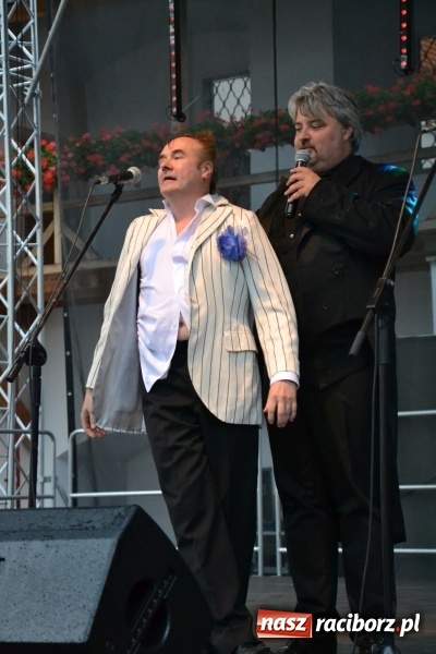 Zdjęcie w galerii na portalu naszraciborz.pl: Z nutką humoru - koncert operetkowy na zamku wiadomości z regionu