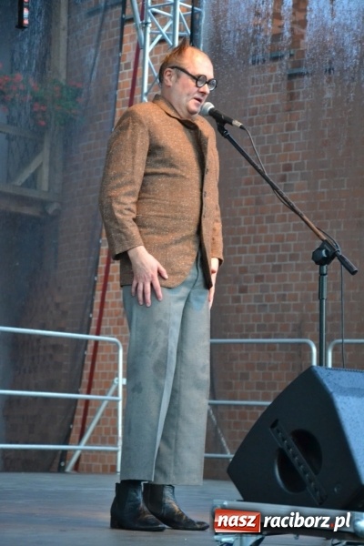 Zdjęcie w galerii na portalu naszraciborz.pl: Z nutką humoru - koncert operetkowy na zamku wiadomości z regionu