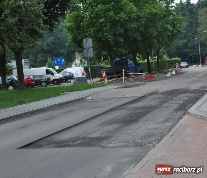 Zdjęcie w galerii na portalu naszraciborz.pl: Kuźnia Raciborska. Lato to czas na inwestycje  wiadomości z regionu