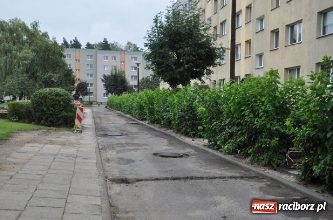 Zdjęcie w galerii na portalu naszraciborz.pl: Kuźnia Raciborska. Lato to czas na inwestycje  wiadomości z regionu