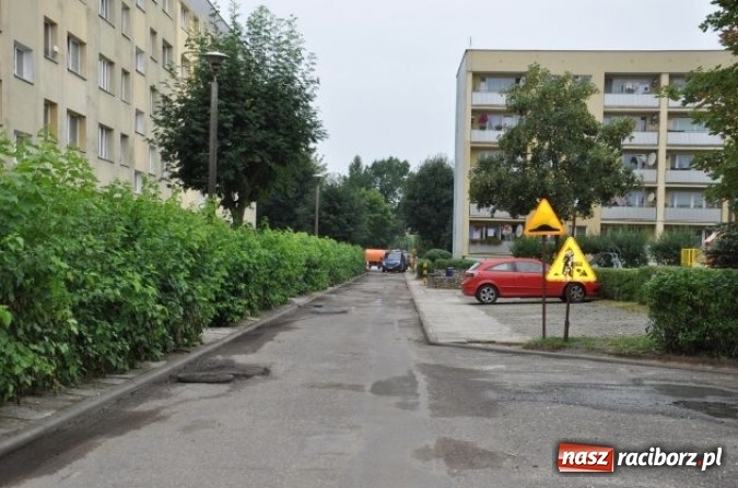 Zdjęcie w galerii na portalu naszraciborz.pl: Kuźnia Raciborska. Lato to czas na inwestycje  wiadomości z regionu