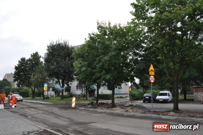 Zdjęcie w galerii na portalu naszraciborz.pl: Kuźnia Raciborska. Lato to czas na inwestycje  wiadomości z regionu