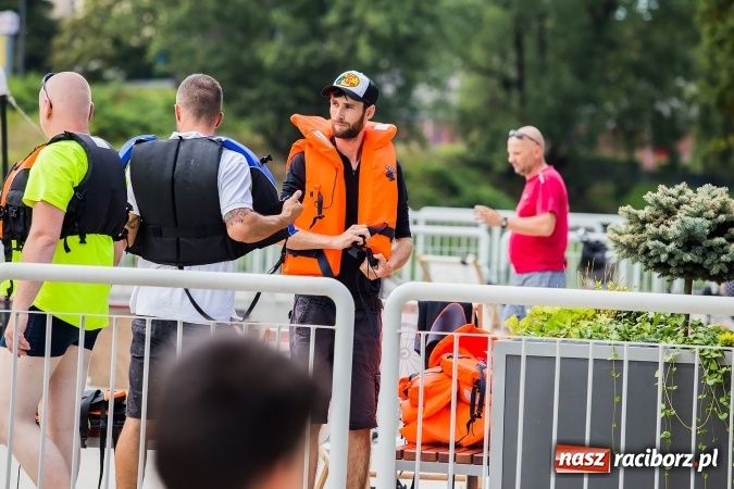 Zdjęcie w galerii na portalu naszraciborz.pl: Zawody w slalomie kajakowym na rzece Odrze wiadomości z regionu