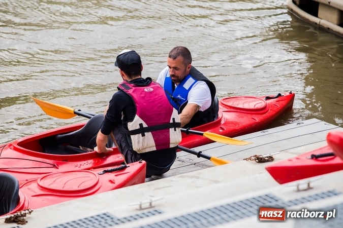 Zdjęcie w galerii na portalu naszraciborz.pl: Zawody w slalomie kajakowym na rzece Odrze wiadomości z regionu