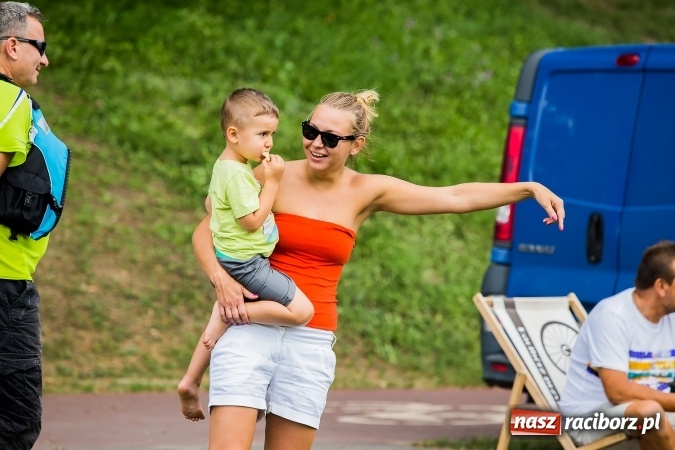 Zdjęcie w galerii na portalu naszraciborz.pl: Zawody w slalomie kajakowym na rzece Odrze wiadomości z regionu