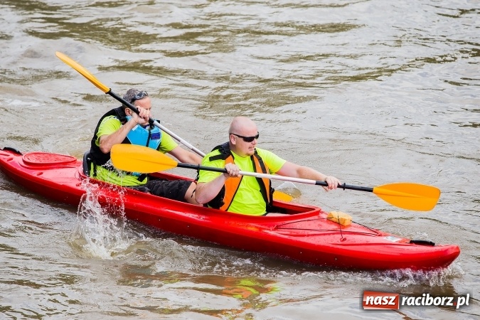 Zdjęcie w galerii na portalu naszraciborz.pl: Zawody w slalomie kajakowym na rzece Odrze wiadomości z regionu