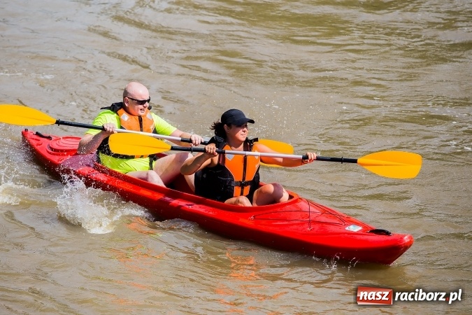 Zdjęcie w galerii na portalu naszraciborz.pl: Zawody w slalomie kajakowym na rzece Odrze wiadomości z regionu