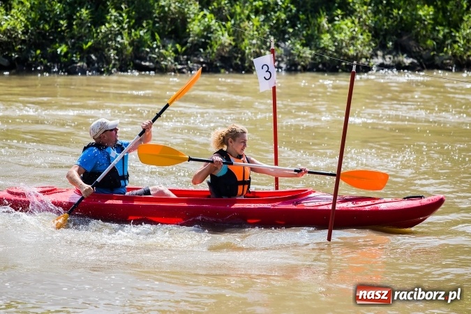 Zdjęcie w galerii na portalu naszraciborz.pl: Zawody w slalomie kajakowym na rzece Odrze wiadomości z regionu
