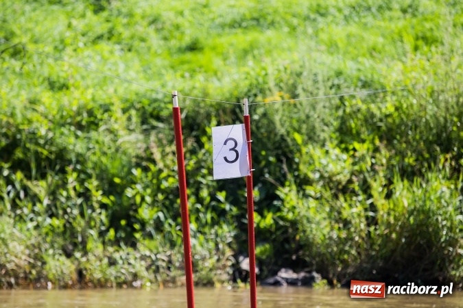 Zdjęcie w galerii na portalu naszraciborz.pl: Zawody w slalomie kajakowym na rzece Odrze wiadomości z regionu