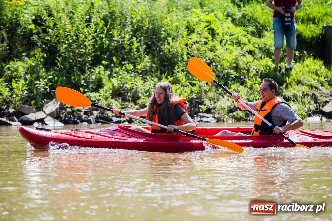 Zdjęcie w galerii na portalu naszraciborz.pl: Zawody w slalomie kajakowym na rzece Odrze wiadomości z regionu