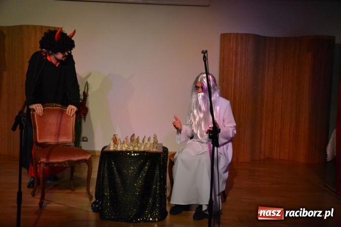 Zdjęcie w galerii na portalu naszraciborz.pl: Diabelski spisek - prapremiera spektaklu na Zamku Piastowskim wiadomości z regionu