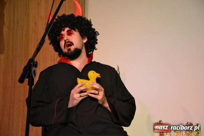 Zdjęcie w galerii na portalu naszraciborz.pl: Diabelski spisek - prapremiera spektaklu na Zamku Piastowskim wiadomości z regionu