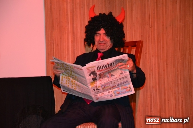 Zdjęcie w galerii na portalu naszraciborz.pl: Diabelski spisek - prapremiera spektaklu na Zamku Piastowskim wiadomości z regionu