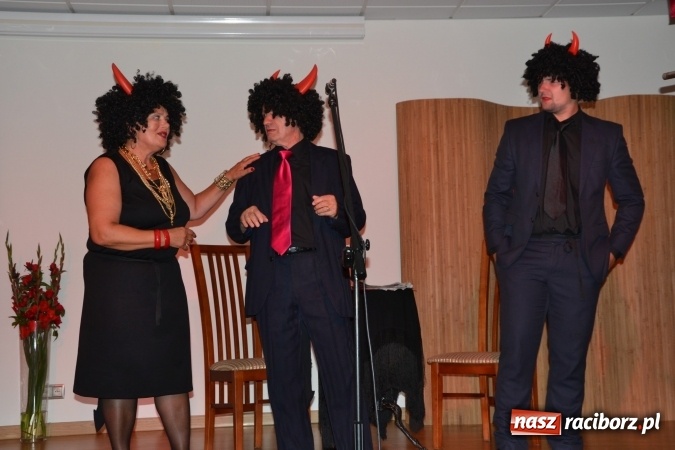 Zdjęcie w galerii na portalu naszraciborz.pl: Diabelski spisek - prapremiera spektaklu na Zamku Piastowskim wiadomości z regionu