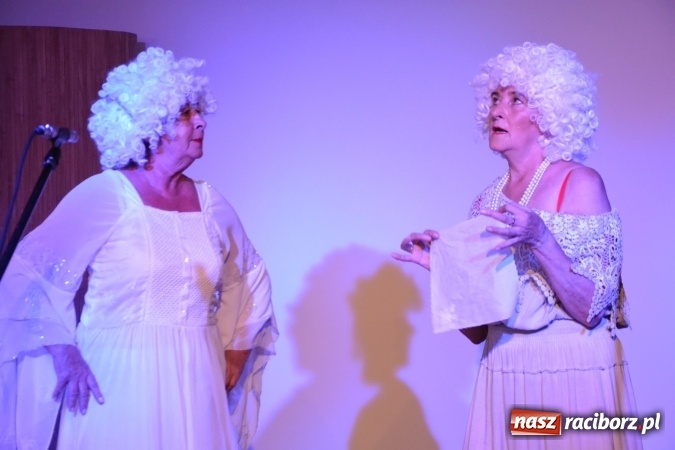 Zdjęcie w galerii na portalu naszraciborz.pl: Diabelski spisek - prapremiera spektaklu na Zamku Piastowskim wiadomości z regionu