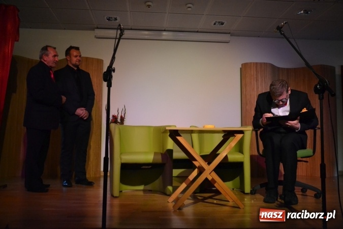 Zdjęcie w galerii na portalu naszraciborz.pl: Diabelski spisek - prapremiera spektaklu na Zamku Piastowskim wiadomości z regionu