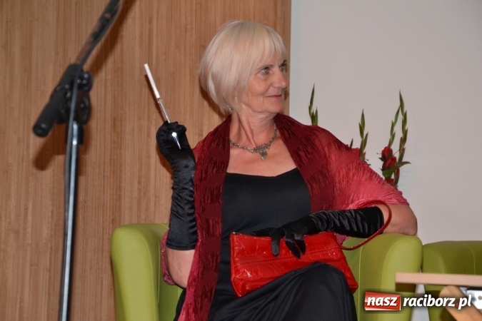 Zdjęcie w galerii na portalu naszraciborz.pl: Diabelski spisek - prapremiera spektaklu na Zamku Piastowskim wiadomości z regionu