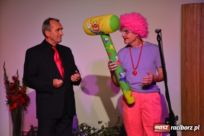 Zdjęcie w galerii na portalu naszraciborz.pl: Diabelski spisek - prapremiera spektaklu na Zamku Piastowskim wiadomości z regionu