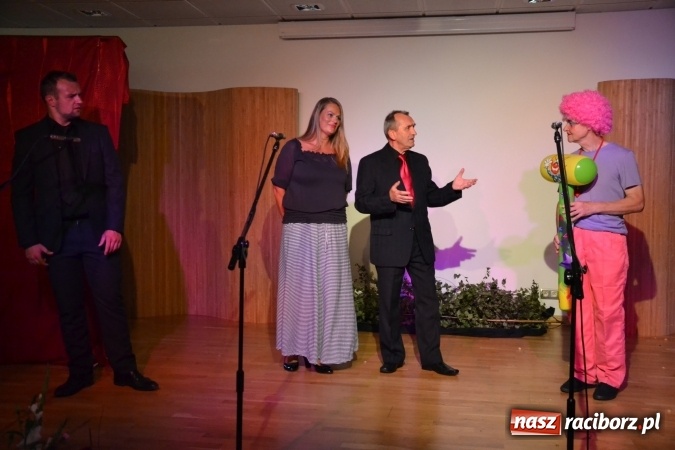 Zdjęcie w galerii na portalu naszraciborz.pl: Diabelski spisek - prapremiera spektaklu na Zamku Piastowskim wiadomości z regionu