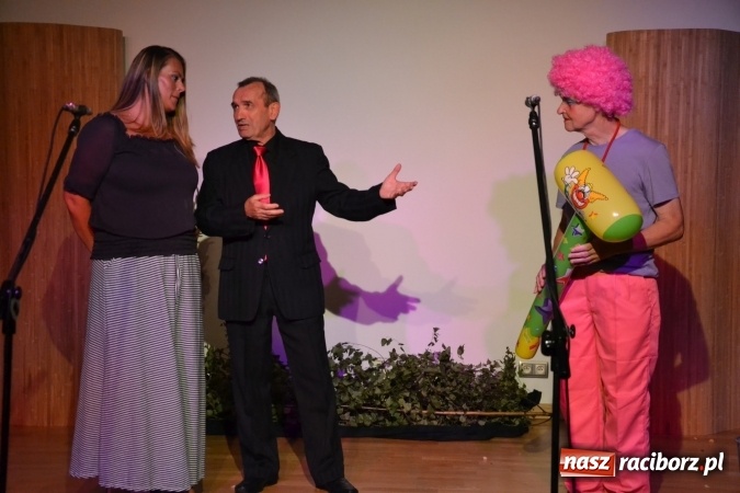 Zdjęcie w galerii na portalu naszraciborz.pl: Diabelski spisek - prapremiera spektaklu na Zamku Piastowskim wiadomości z regionu