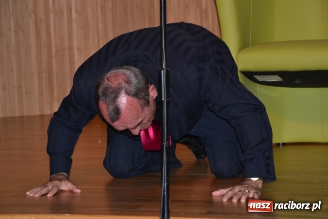 Zdjęcie w galerii na portalu naszraciborz.pl: Diabelski spisek - prapremiera spektaklu na Zamku Piastowskim wiadomości z regionu